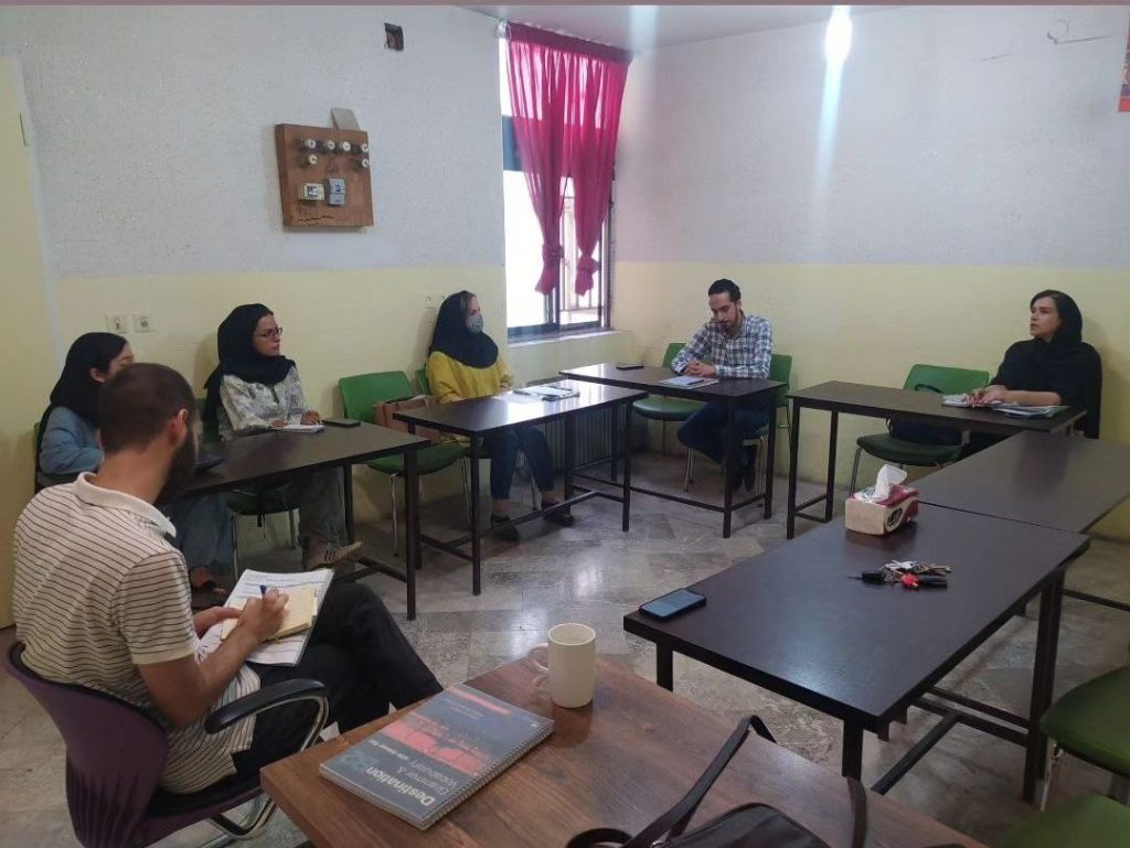 جلسات آموزشی موسسه زبان MCI مشهد 1402
