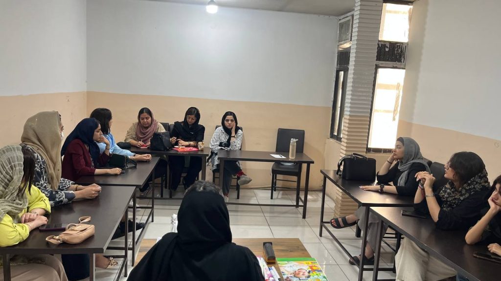 کارگاه آموزشی زبان انگلیسی کودکان